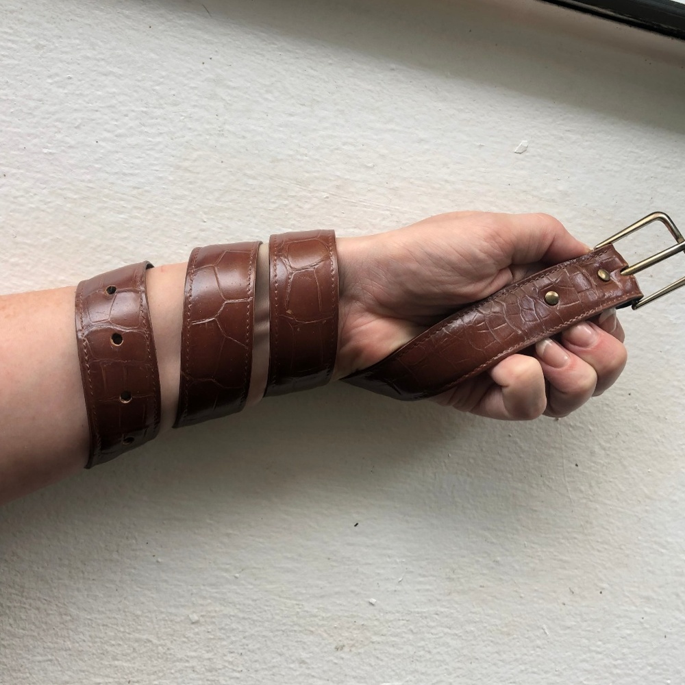 XS 30 inch Brown Leather Waist Belt